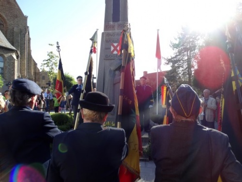 Herdenking oorlogsslachtoffers beide wereldoorlogen (jaargetijde) - Woumen (41)